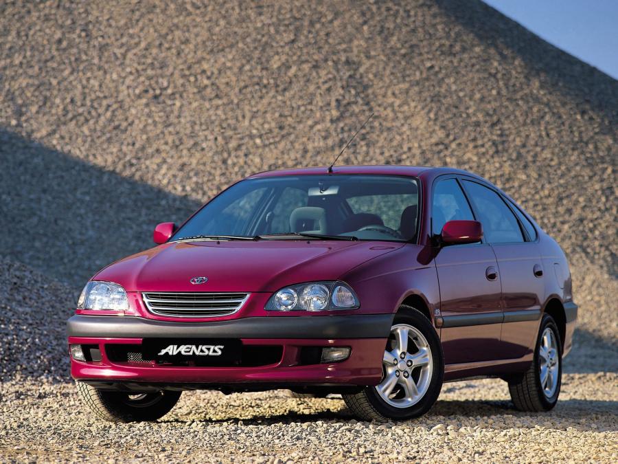  Toyota Avensis Hatchback 1997 года  (фото 8 из 8)